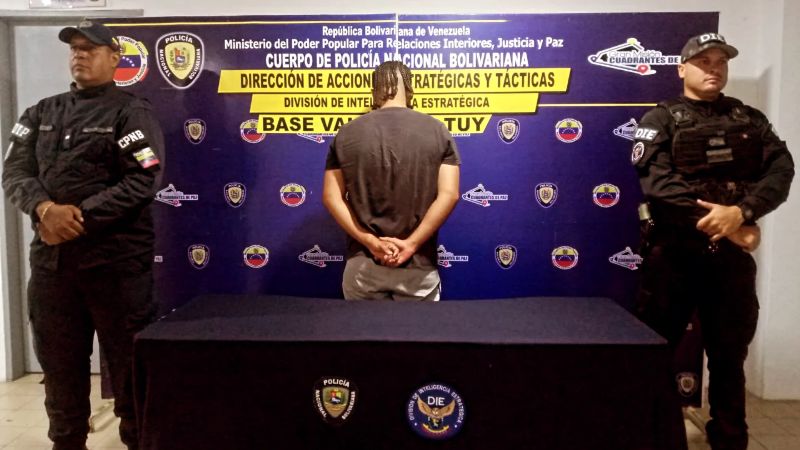 Mató a su esposa e hijastro, llamó a la suegra y confesó el crimen