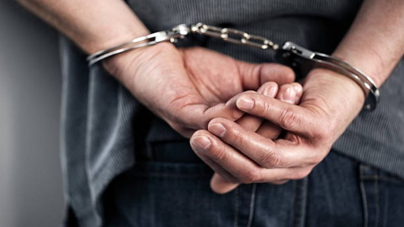 Se metió a casa de sus vecinos para abusar de una niña de 7 años