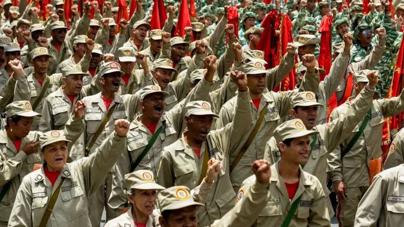 Maduro ordenó desplegar a milicianos ante «amenazas» de EEUU