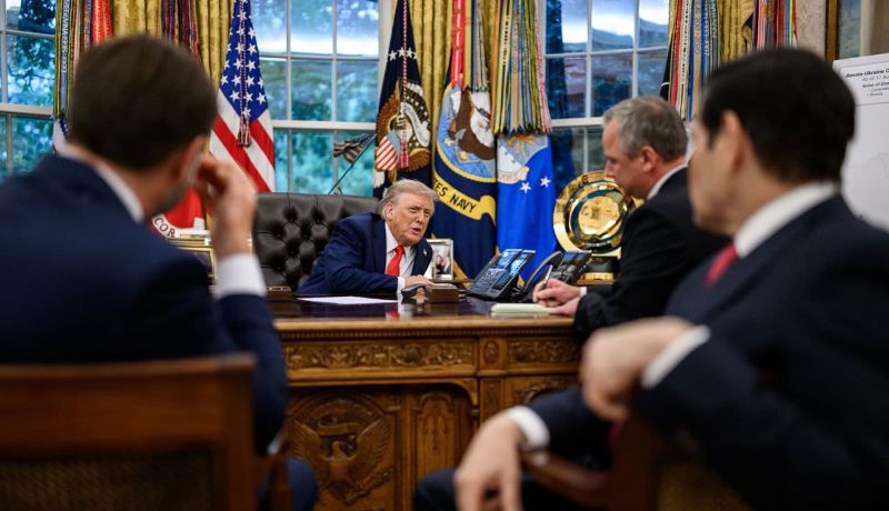 La Casa Blanca mostró un "momento clave" entre Trump y Putin