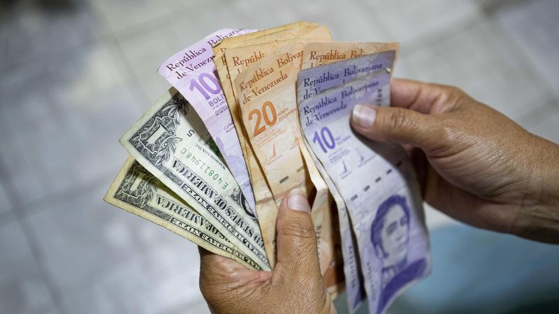 "85% de las transacciones en Venezuela se hacen en bolívares"