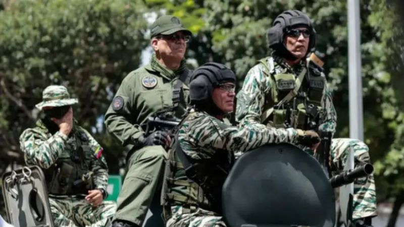 Caravana de la FANB recorrió Caracas por "jornada de adiestramiento" +VIDEO