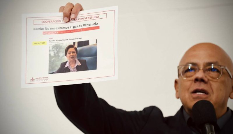 Venezuela declaró "persona non grata" a primera ministra de Trinidad y Tobago
