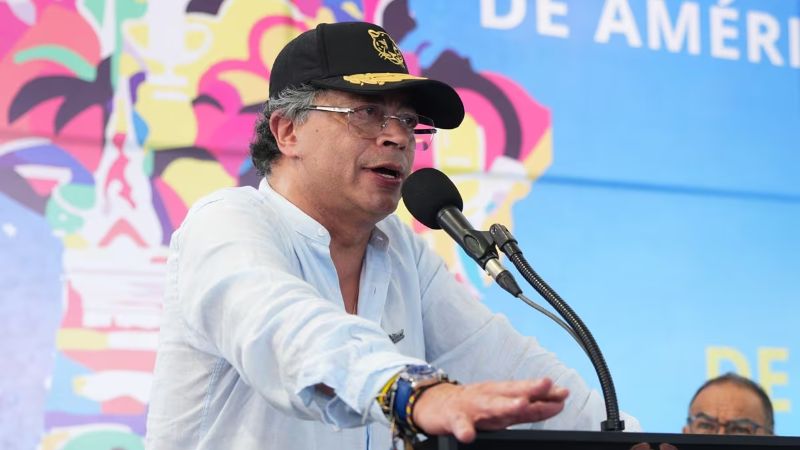 Petro habilitó registro para colombianos en Venezuela "en estos momentos difíciles"
