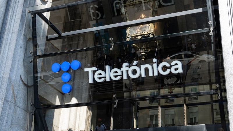 Telefónica anuncia su salida de Venezuela, México y Chile