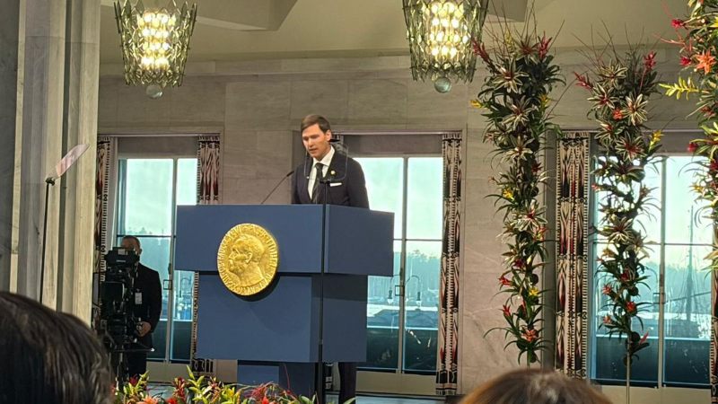 Presidente del Comité Nobel insta a Nicolás Maduro a "aceptar la voluntad del pueblo y renunciar"