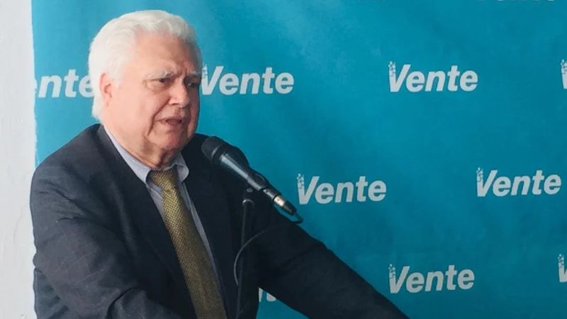 Tras cuatro días detenido: Liberado asesor petrolero Evanan Romero