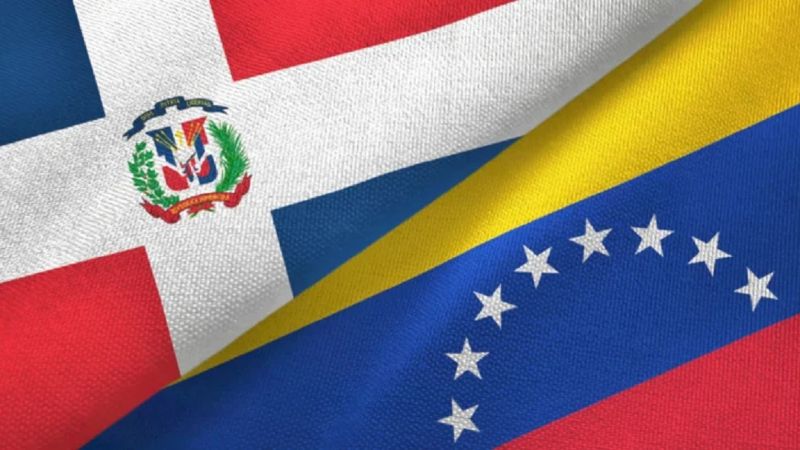 Venezuela y Dominicana acordaron reactivar servicios consulares y la conexión aérea