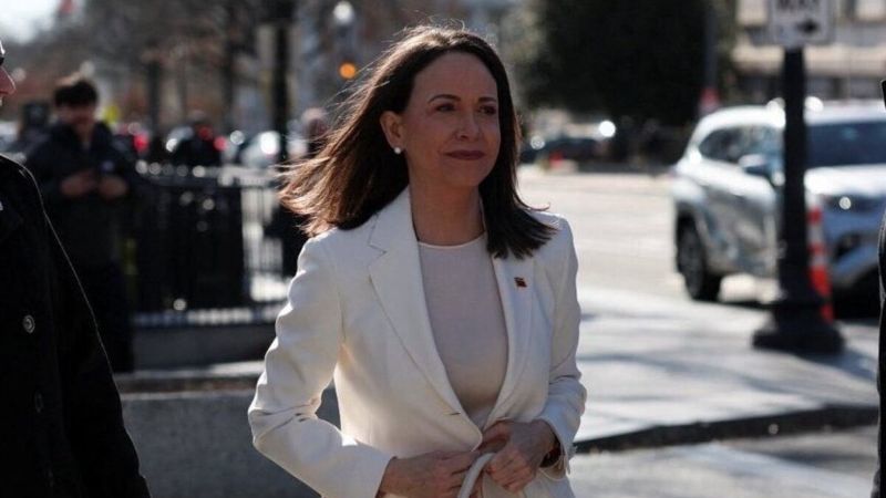 María Corina dialogaría con Delcy Rodríguez, pero con una condición