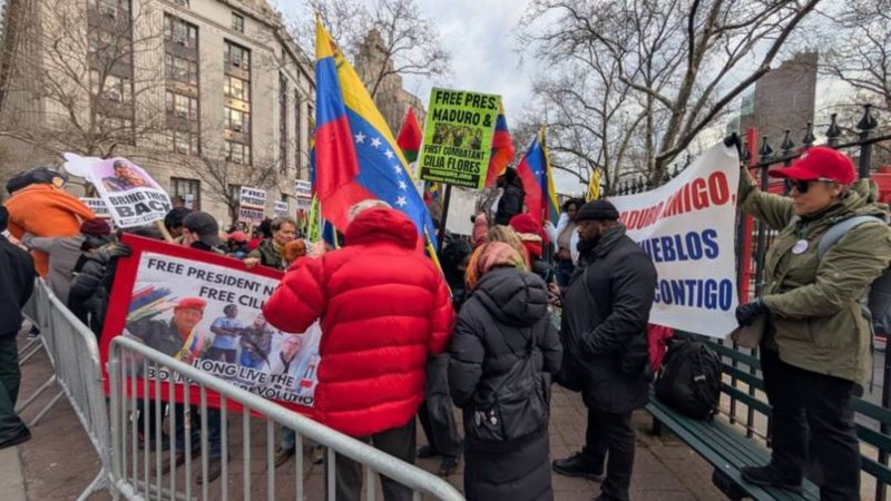 EN FOTOS: Así está la corte de Nueva York a la espera de Nicolás Maduro este 26Mar