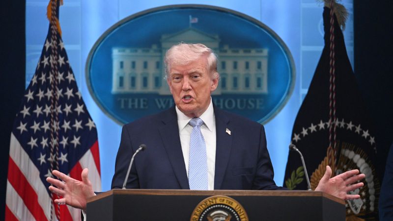 Trump: "Acepto suspender bombardeos contra Irán durante dos semanas"
