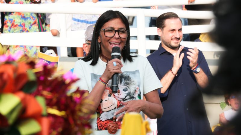 Delcy Rodríguez: "El 1 de mayo daremos otro paso, siempre con cautela"