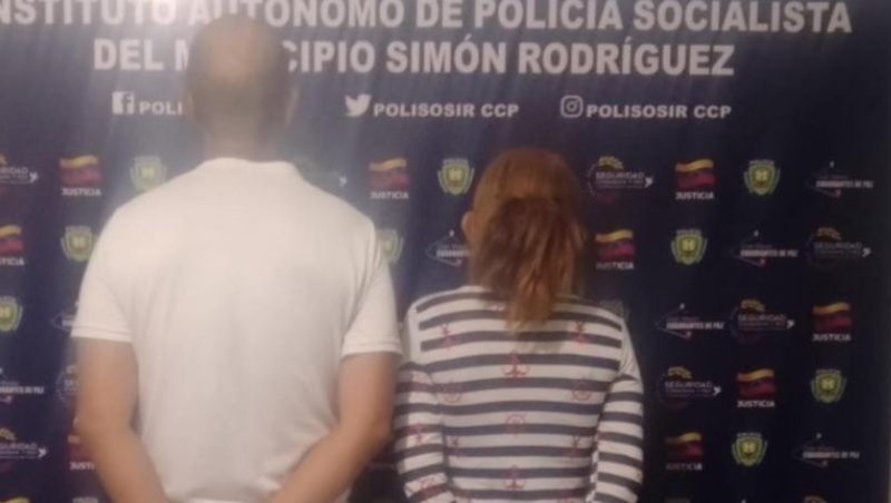 Madre detenida por pedirle a su hija participar en actos sexuales junto a su pareja en Anzoátegui
