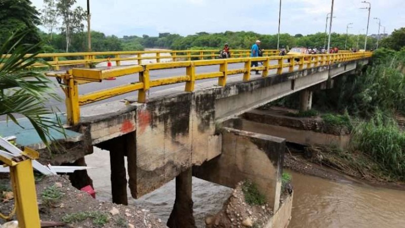 Venezuela confirma cierre total de puente fronterizo con Colombia por 15 días