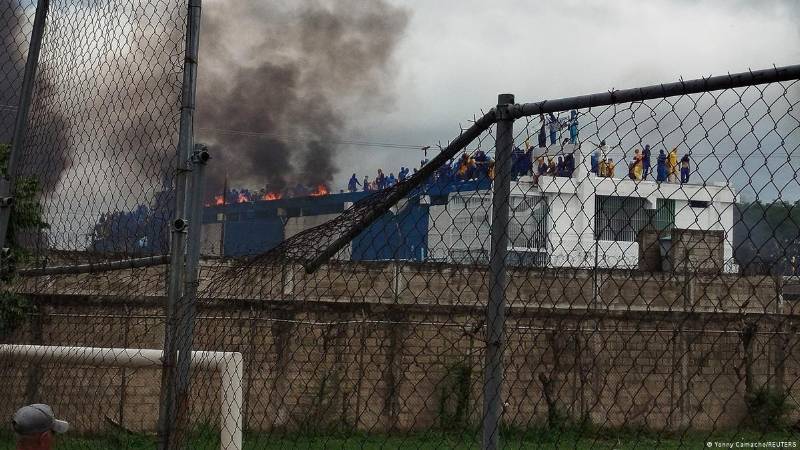 Motín en internado judicial de Barinas: Defensoría del Pueblo desplegó comisión para atender a presos