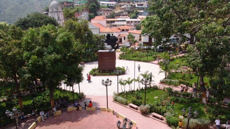 En Trujillo: Hallan cadáver en un banco de la Plaza Bolívar de Valera