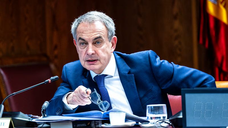 Zapatero solicitó retrasar su comparecencia: el juez aceptó