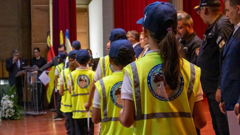 Chacao juramentó 335 nuevos patrulleros escolares para promover la seguridad vial