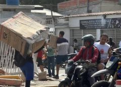 Reportan saqueos en comercios de La Guaira: EN VIDEO