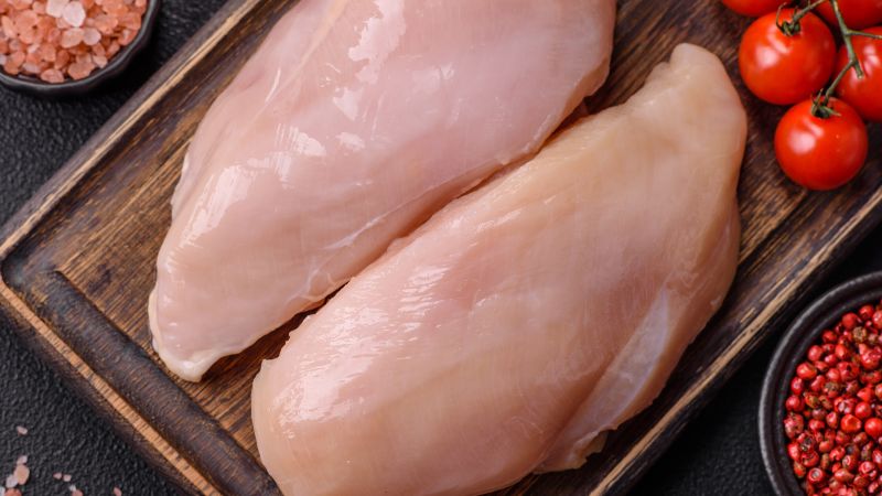Vinagre en la sartén para freír pechuga de pollo: por qué lo recomiendan