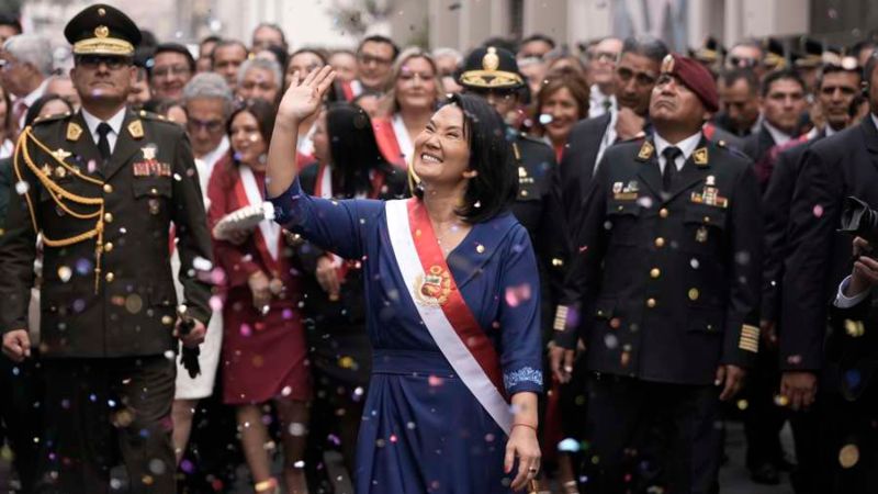 Keiko Fujimori juró como presidenta: recibe un Perú con inseguro y desigual