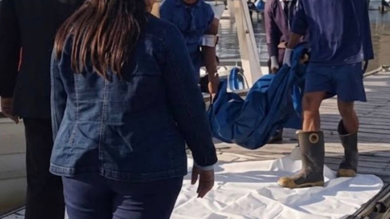 Hallan el cadáver de un abogado flotando en una playa de Morrocoy
