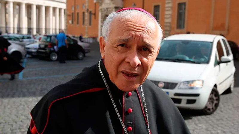 Hospitalizan al cardenal Diego Padrón: sufrió ACV